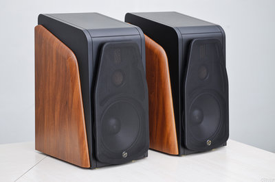 惠威M500有源HiFi音箱圖賞 能聽黑膠的音箱